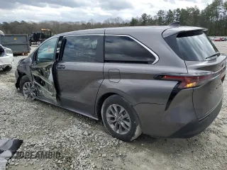 2024 Toyota Sienna LE with VIN 5TDKRKEC5RS208155, listed as a Copart auction lot 47843205 with 24,393 mi miles and Clean Title. Bid and sale history available at carsss.com. Image 2.