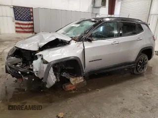 2019 Jeep Compass Trailhawk z VIN 3C4NJDDB2KT772222, wystawiony jako Copart lot #51116265 z przebiegiem 39 384 mil mil oraz Szkoda całkowita • Salvage title. Historia ofert i sprzedaży dostępna na DreamBid. Obrazek 1.