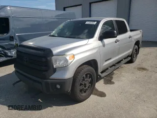 2017 Toyota Tundra 2WD SR5 with VIN 5TFEM5F17HX110487, listed as a Copart auction lot 61882003 with 135,924 mi miles. Bid and sale history available at carsss.com. Image 1.
