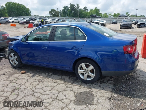 2008 Volkswagen Jetta SE with VIN 3VWRM71K98M141627, listed as a IAAI auction lot 42264826 with 204,525 mi miles and . Bid and sale history available at DreamBid. Image 14.