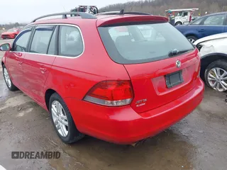 2010 Volkswagen Jetta TDI z VIN 3VWPL7AJ8AM694387, wystawiony jako IAAI lot #41955057 z przebiegiem 222 994 mil mil oraz . Historia ofert i sprzedaży dostępna na DreamBid. Obrazek 3.