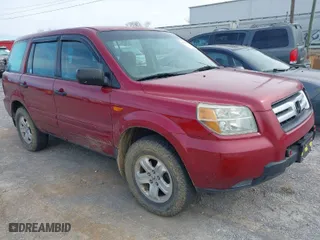 2006 Honda Pilot LX with VIN 5FNYF18146B025336, listed as a IAAI auction lot 41767941 with 210,065 mi miles. Bid and sale history available at carsss.com. Image 1.