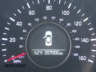 2014 Kia Optima LX z VIN 5XXGM4A73EG270576, wystawiony jako IAAI lot #42335343 z przebiegiem 207 000 mil mil oraz . Historia ofert i sprzedaży dostępna na DreamBid. Obrazek 15.