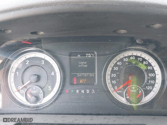 2018 Ram 2500 Tradesman with VIN 3C6UR5CL5JG357477, listed as a IAAI auction lot 41678900 with 247,787 mi miles. Bid and sale history available at carsss.com. Image 7.