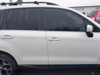2016 Subaru Forester 2.0XT Premium with VIN JF2SJGDC1GH504685, listed as a IAAI auction lot 41444148 with 138,188 mi miles. Bid and sale history available at carsss.com. Image 13.