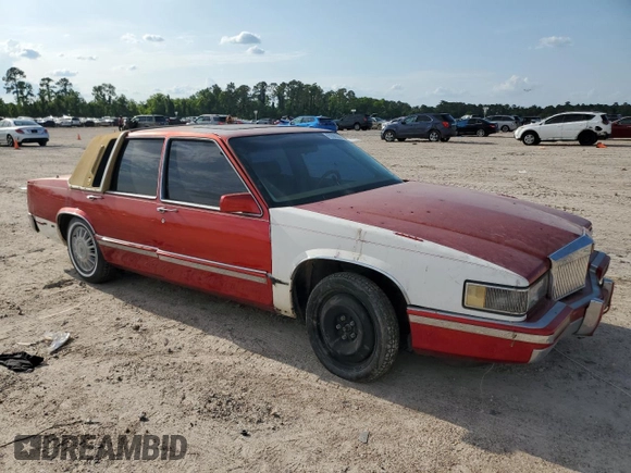 1991 Cadillac DeVille z VIN 1G6CD53B2M4335645, wystawiony jako Copart lot #53390805 z przebiegiem 210 451 mil mil oraz Szkoda całkowita • Salvage title. Historia ofert i sprzedaży dostępna na DreamBid. Obrazek 4.