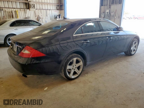 2007 Mercedes-Benz CLS 550 with VIN WDDDJ72X67A083896, listed as a Copart auction lot 58011355 with 126,102 mi miles and Salvage title. Bid and sale history available at DreamBid. Image 3.