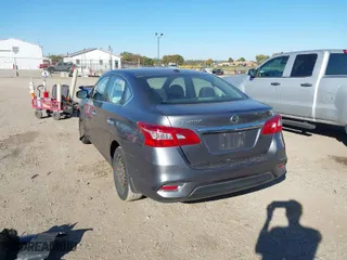 2017 Nissan Sentra SV with VIN 3N1AB7AP8HL714642, listed as a IAAI auction lot 40630182 with 70,681 mi miles. Bid and sale history available at carsss.com. Image 3.