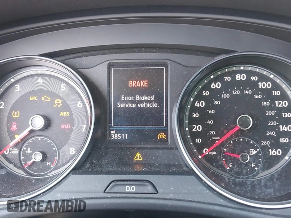 2020 Volkswagen Atlas SE z VIN 1V2DP2CAXLC500309, wystawiony jako IAAI lot #42168053 z przebiegiem 38 511 mil mil oraz . Historia ofert i sprzedaży dostępna na DreamBid. Obrazek 7.