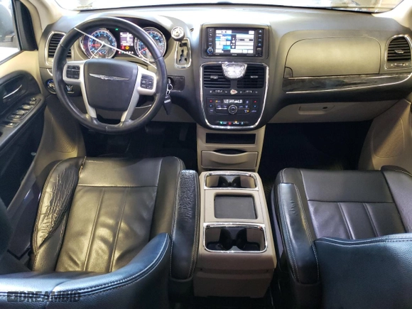 2015 Chrysler Town & Country Touring with VIN 2C4RC1BG1FR537800, listed as a Copart auction lot 64152584 with 162,013 mi miles and Salvage Title. Bid and sale history available at carsss.com. Image 8.