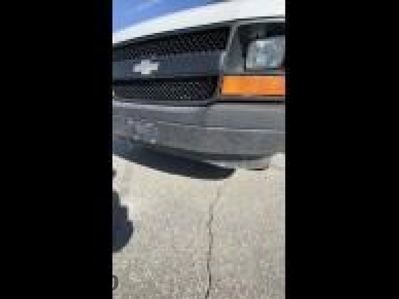 2017 Chevrolet Express Cargo z VIN 1GCWGAFF3H1158281, wystawiony jako IAAI lot #42566227 z przebiegiem 212 348 mil mil oraz . Historia ofert i sprzedaży dostępna na DreamBid. Obrazek 34.