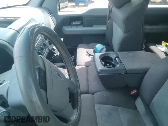 2005 Ford F-150 STX z VIN 1FTRX12W75FB25754, wystawiony jako Copart lot #54184505 z przebiegiem Nie podano mil oraz Nie do naprawy • Non repairable. Historia ofert i sprzedaży dostępna na DreamBid. Obrazek 8.
