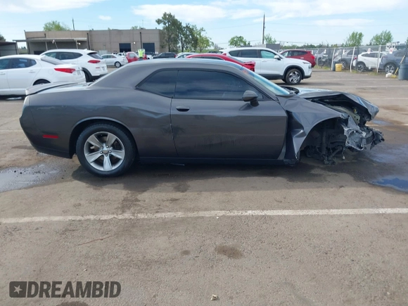 2019 Dodge Challenger SXT z VIN 2C3CDZAG8KH666463, wystawiony jako IAAI lot #42002571 z przebiegiem 78 629 mil mil oraz . Historia ofert i sprzedaży dostępna na DreamBid. Obrazek 13.
