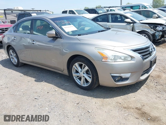 2015 Nissan Altima S with VIN 1N4AL3AP7FC148152, listed as a IAAI auction lot 42166439 with 212,521 mi miles and . Bid and sale history available at DreamBid. Image 1.