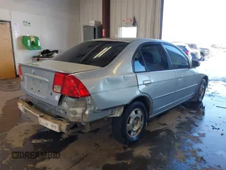 2005 Honda Civic z VIN JHMES96605S026429, wystawiony jako IAAI lot #41523379 z przebiegiem 214 785 mil mil oraz . Historia ofert i sprzedaży dostępna na DreamBid. Obrazek 4.