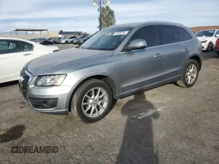 2010 Audi Q5 z VIN WA1LKBFP1AA019363, wystawiony jako Copart lot #87935765 z przebiegiem 163 812 mil mil oraz Czysty tytuł • Clean title. Historia ofert i sprzedaży dostępna na DreamBid. Obrazek 1.
