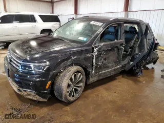 2020 Volkswagen Tiguan SEL Premium R-Line with VIN 3VV4B7AX5LM003382, listed as a Copart auction lot 46403255 with 28,355 mi miles and Salvage Title. Bid and sale history available at carsss.com. Image 1.