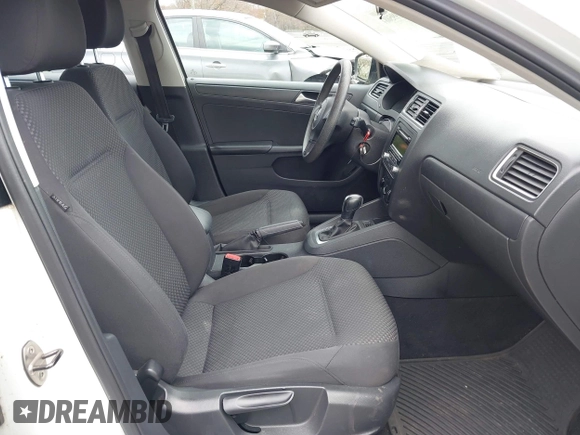 2014 Volkswagen Jetta Sedan S with VIN 3VW2K7AJ5EM329328, listed as a IAAI auction lot 41995084 with 72,409 mi miles. Bid and sale history available at carsss.com. Image 5.