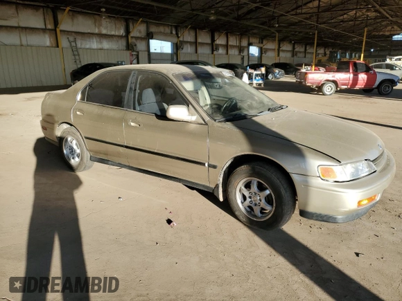 1995 Honda Accord LX with VIN JHMCD5638SC054503, listed as a Copart auction lot 43635955 with 123,683 mi miles and Salvage Title. Bid and sale history available at carsss.com. Image 4.