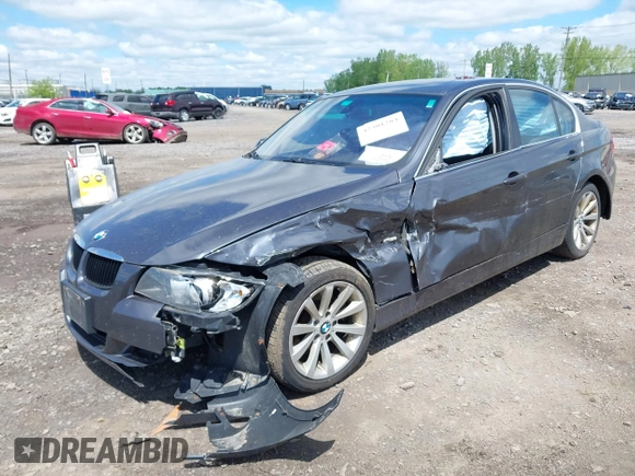 2006 BMW 3 Series 330xi с VIN WBAVD33566KL53162, выставлен на аукционе IAAI как лот 42301284 с пробегом 158 000 миль миль и . История ставок и продаж доступна на DreamBid. Изображение 2.