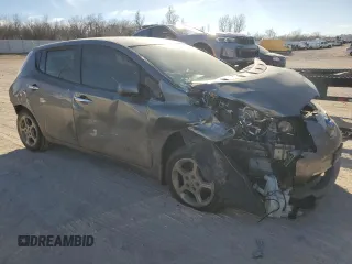 2015 Nissan LEAF S z VIN 1N4AZ0CP6FC303879, wystawiony jako Copart lot #44189424 z przebiegiem Nie podano mil oraz Szkoda całkowita • Salvage title. Historia ofert i sprzedaży dostępna na DreamBid. Obrazek 4.