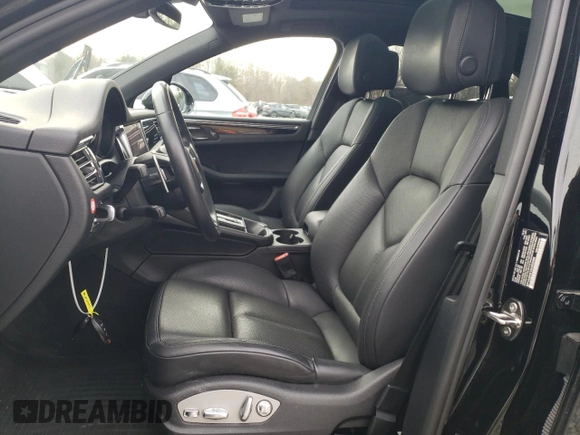 2022 Porsche Macan with VIN WP1AA2A51NLB00488, listed as a Copart auction lot 48550365 with 37,110 mi miles and Salvage Title. Bid and sale history available at carsss.com. Image 7.