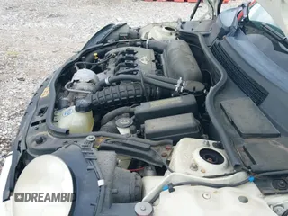2008 MINI Hardtop S with VIN WMWMF73538TT89353, listed as a IAAI auction lot 42647235 with 145,321 mi miles and . Bid and sale history available at DreamBid. Image 12.