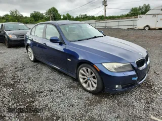 2011 BMW 3 Series 328i with VIN WBAPH5G54BNM74168, listed as a Copart auction lot 65030385 with 104,486 mi miles and Clean title. Bid and sale history available at DreamBid. Image 4.