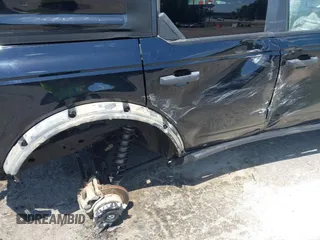 2021 Ford Bronco с VIN 1FMDE5BH2MLB03794, выставлен на аукционе IAAI как лот 42180534 с пробегом 59 807 миль миль и . История ставок и продаж доступна на DreamBid. Изображение 6.