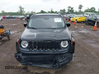 2017 Jeep Renegade Latitude с VIN ZACCJABB8HPF84295, выставлен на аукционе IAAI как лот 42431891 с пробегом 92 417 миль миль и . История ставок и продаж доступна на DreamBid. Изображение 12.