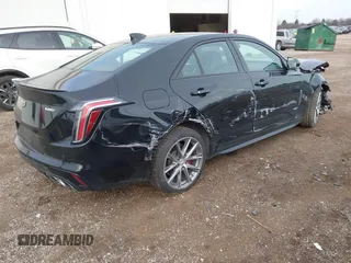 2021 Cadillac CT4 V-Series z VIN 1G6DH5RL9M0128623, wystawiony jako IAAI lot #41794786 z przebiegiem 25 314 mil mil oraz . Historia ofert i sprzedaży dostępna na DreamBid. Obrazek 4.