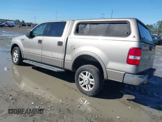 2004 Ford F-150 XLT with VIN 1FTPW12584KB15886, listed as a IAAI auction lot 41720147 with 226,881 mi miles. Bid and sale history available at carsss.com. Image 3.