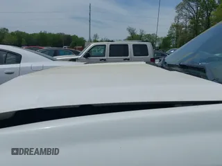 2009 Chevrolet Silverado 1500 LS z VIN 1GCEC19C99Z152741, wystawiony jako IAAI lot #42102883 z przebiegiem 337 051 mil mil oraz . Historia ofert i sprzedaży dostępna na DreamBid. Obrazek 12.