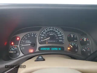 2006 GMC Sierra Denali z VIN 2GTEK63N761316163, wystawiony jako Copart lot #59637545 z przebiegiem 228 952 mil mil oraz Czysty tytuł • Clean title. Historia ofert i sprzedaży dostępna na DreamBid. Obrazek 9.