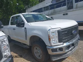2024 Ford F-250 XL with VIN 1FT7X2BA0RED62373, listed as a IAAI auction lot 42485874 with 7,825 mi miles and . Bid and sale history available at DreamBid. Image 13.