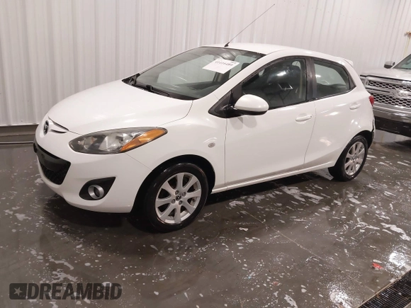 2014 Mazda 2 Touring z VIN JM1DE1LY6E0171403, wystawiony jako IAAI lot #41416489 z przebiegiem 84 494 mil mil oraz . Historia ofert i sprzedaży dostępna na DreamBid. Obrazek 17.