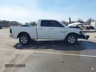 2016 Ram 1500 Outdoorsman z VIN 1C6RR7GT9GS327847, wystawiony jako IAAI lot #41823824 z przebiegiem 134 603 mil mil oraz . Historia ofert i sprzedaży dostępna na DreamBid. Obrazek 14.