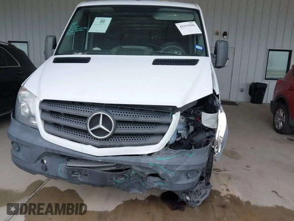2017 Mercedes-Benz Sprinter Cargo Worker with VIN WD3PE7CD7HP561915, listed as a IAAI auction lot 41915896 with Not Provided miles. Bid and sale history available at carsss.com. Image 6.