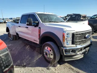 2023 Ford F-450 XL with VIN 1FT8W4DT5PEC72828, listed as a Copart auction lot 76585394 with 8,267 mi miles and Salvage Title. Bid and sale history available at carsss.com. Image 4.