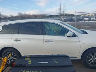 2015 Infiniti QX60 with VIN 5N1AL0MM2FC517425, listed as a IAAI auction lot 41361197 with 145,182 mi miles. Bid and sale history available at carsss.com. Image 13.