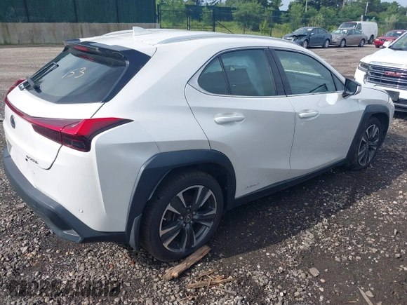 2020 Lexus UX 250h z VIN JTHP9JBH8L2023403, wystawiony jako IAAI lot #40035496 z przebiegiem 42 902 mil mil oraz . Historia ofert i sprzedaży dostępna na DreamBid. Obrazek 4.