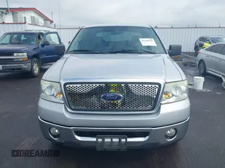 2007 Ford F-150 XLT z VIN 1FTPW12557KC34709, wystawiony jako IAAI lot #42140299 z przebiegiem 59 424 mil mil oraz . Historia ofert i sprzedaży dostępna na DreamBid. Obrazek 13.
