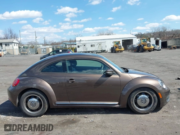 2013 Volkswagen Beetle 2.5L с VIN 3VWJP7AT1DM601306, выставлен на аукционе IAAI как лот 41846490 с пробегом 117 082 миль миль и . История ставок и продаж доступна на DreamBid. Изображение 13.