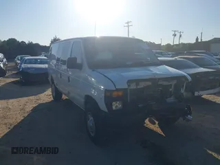 2013 Ford Econoline Cargo Commercial z VIN 1FTNE2EL9DDB37149, wystawiony jako IAAI lot #41971561 z przebiegiem 269 899 mil mil oraz . Historia ofert i sprzedaży dostępna na DreamBid. Obrazek 1.