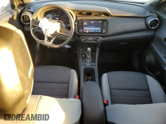 2021 Nissan Kicks SR with VIN 3N1CP5DV2ML561808, listed as a Copart auction lot 76623724 with 43,218 mi miles and Non Repairable. Bid and sale history available at DreamBid. Image 8.