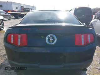 2011 Ford Mustang V6 with VIN 1ZVBP8AM5B5150824, listed as a IAAI auction lot 41539133 with 239,148 mi miles and . Bid and sale history available at carsss.com. Image 16.