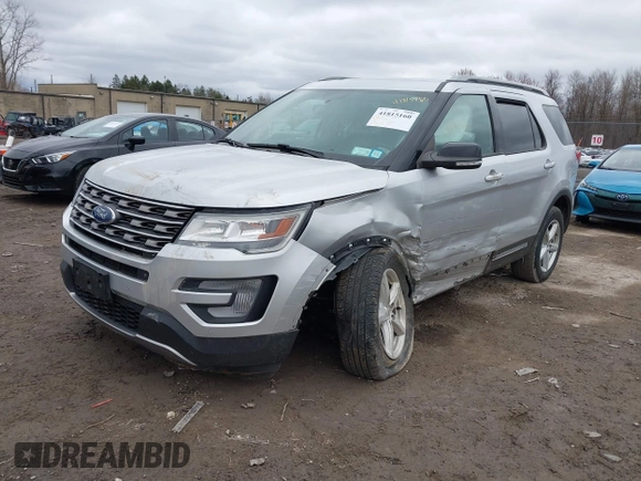 2017 Ford Explorer XLT with VIN 1FM5K8D81HGD94315, listed as a IAAI auction lot 41815160 with 97,022 mi miles and . Bid and sale history available at carsss.com. Image 17.
