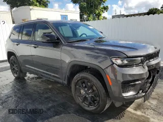 2024 Jeep Grand Cherokee Altitude with VIN 1C4RJGAGXR8546568, listed as a Copart auction lot 44818505 with 24,172 mi miles and Clean title. Bid and sale history available at DreamBid. Image 4.