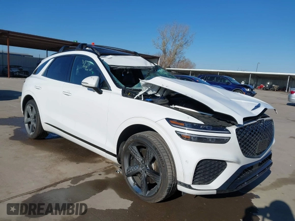 2024 Genesis GV70 3.5T Sport with VIN 5NMMCDTC4RH012364, listed as a IAAI auction lot 41398690 with 15,717 mi miles. Bid and sale history available at carsss.com. Image 1.