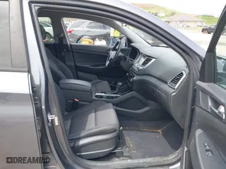 2017 Hyundai Tucson Sport with VIN KM8J3CA21HU407189, listed as a IAAI auction lot 42090562 with 113,618 mi miles. Bid and sale history available at carsss.com. Image 5.